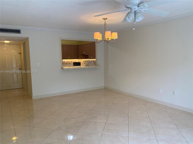 Building Photo - 9301 SW 92nd Ave