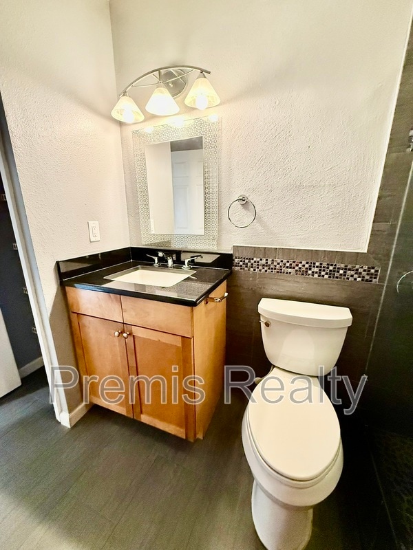 Building Photo - 2500 Winding Creek Blvd