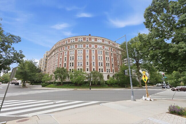 Building Photo - 2126 Connecticut Ave NW