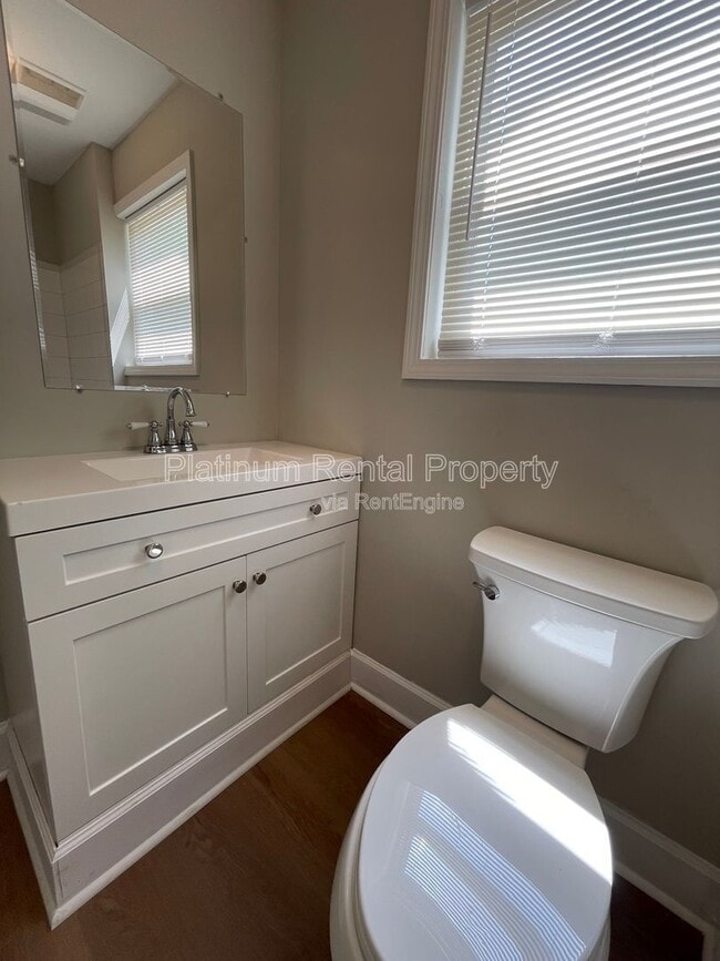 Building Photo - 1135 Coleman St SW