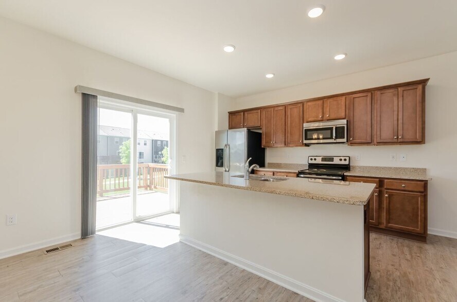 Building Photo - 172 Drexel Ct