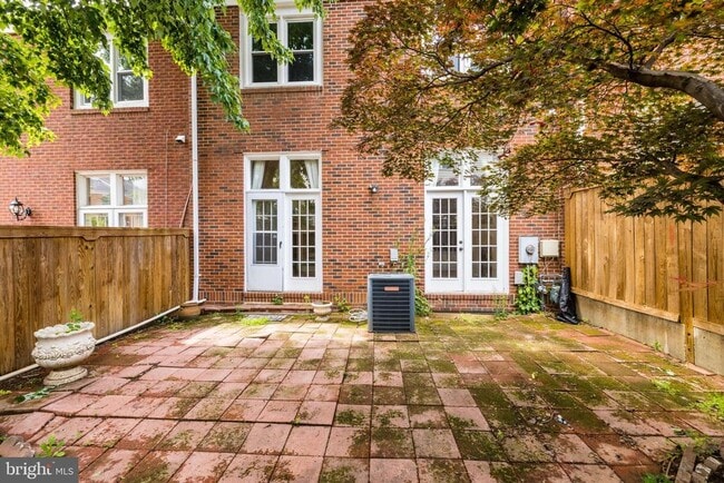 Building Photo - 8509 Jeffersonian Ct