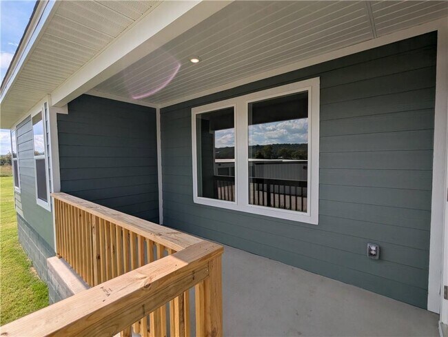 Building Photo - 1040 Rently St