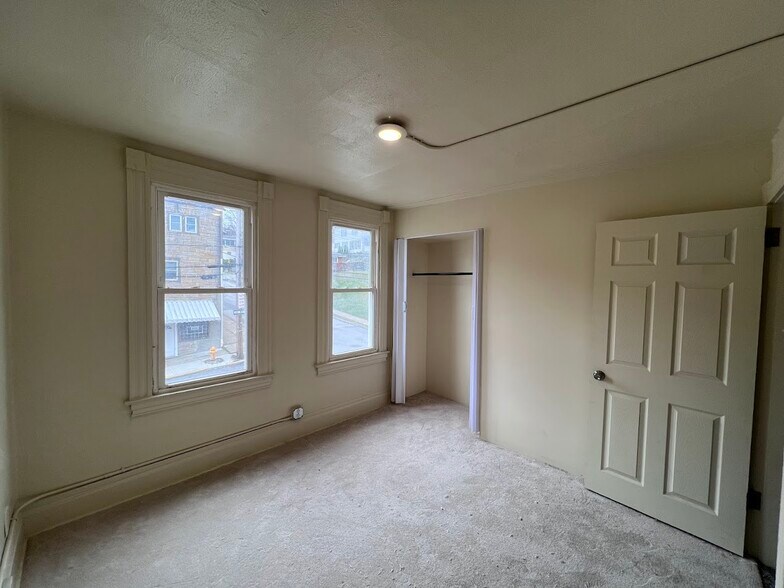 Building Photo - 542 Ohio Ave