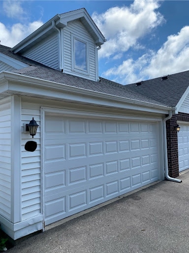 Shared garage. - 9 Daytona Beach Dr