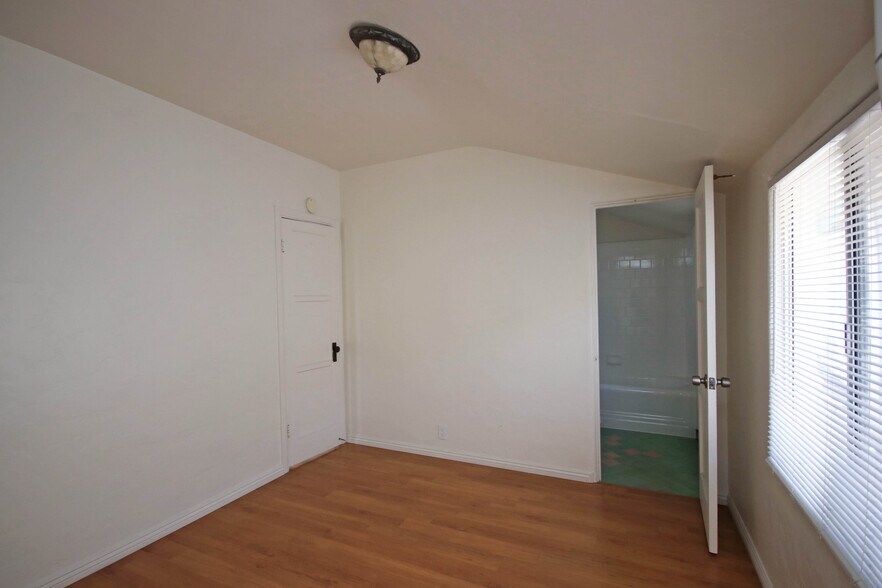 Building Photo - 409 N Monterey St