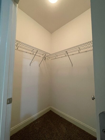 Building Photo - 1964 Sterling Oaks Cir NE