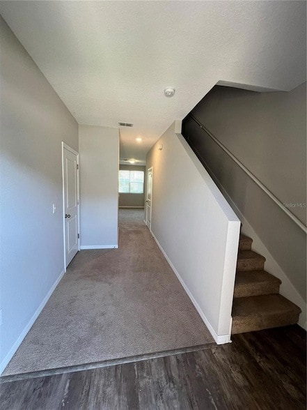 Building Photo - 852 Grandin St