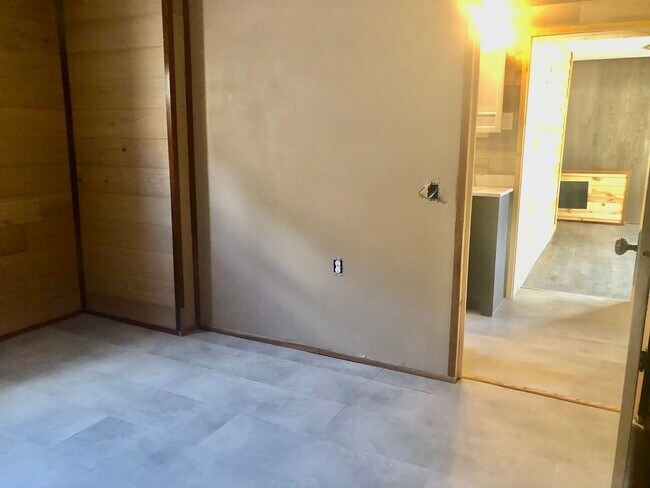 Building Photo - Pioche Mining Town 2 Bedroom Home