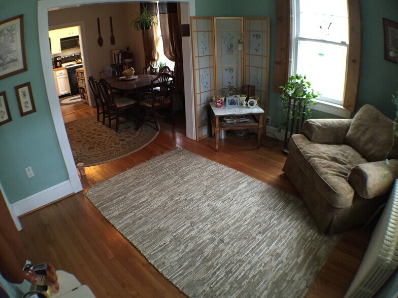 Building Photo - 1041 Taussig Place Northeast