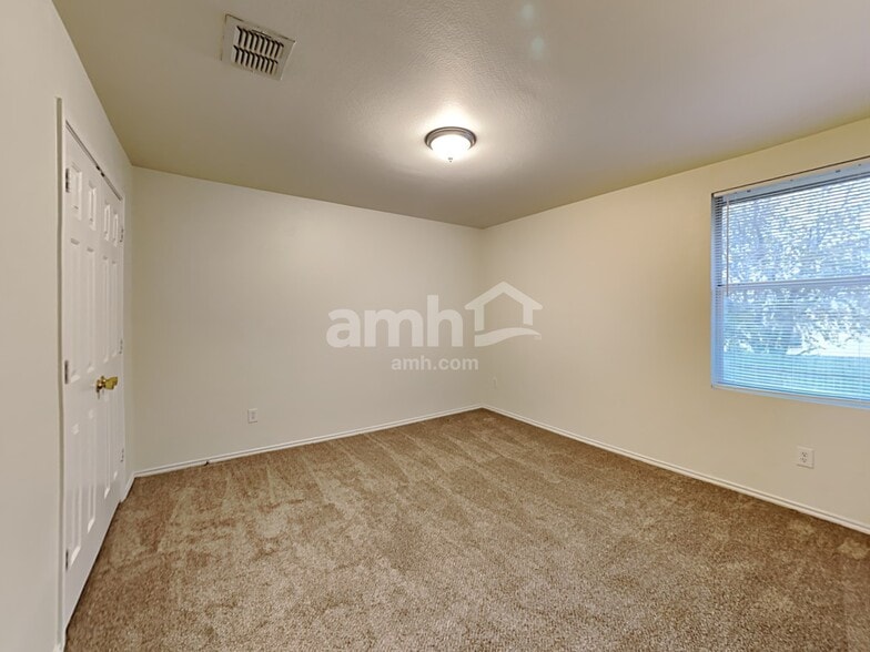 Building Photo - 12657 Drexel St