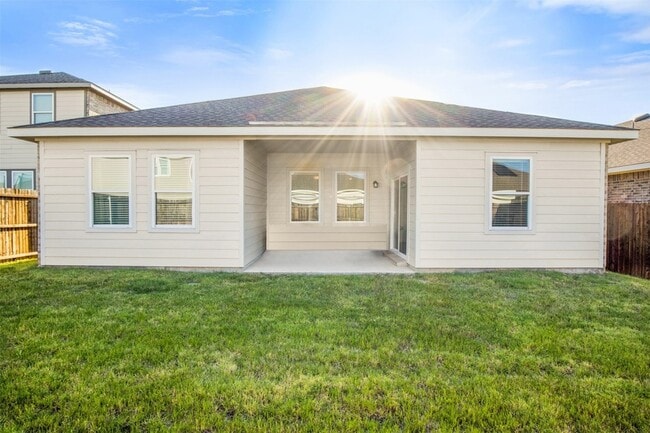 Building Photo - 10357 Rosegreen Ln