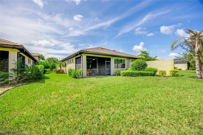 Building Photo - 7638 Jacaranda Ln