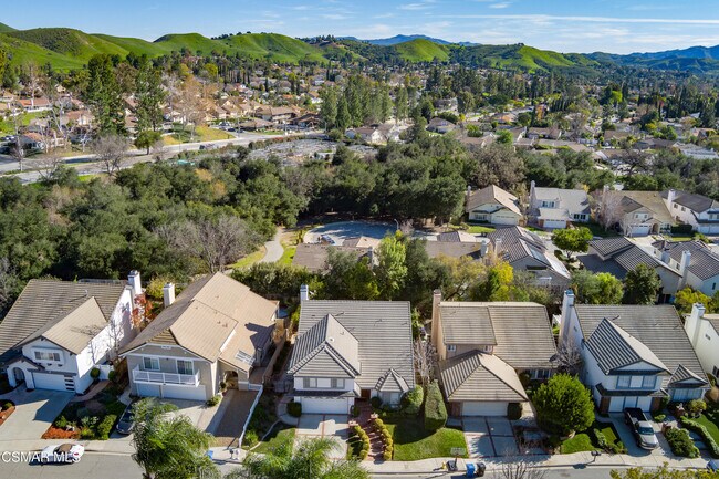 Building Photo - 382 Rockedge Dr