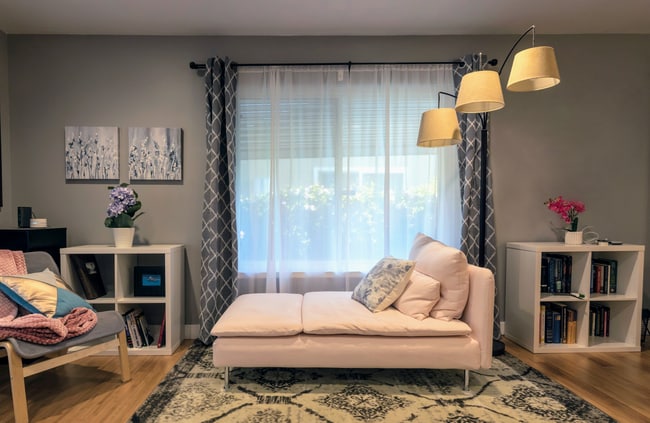 Building Photo - 15672 S Myrtle Ave