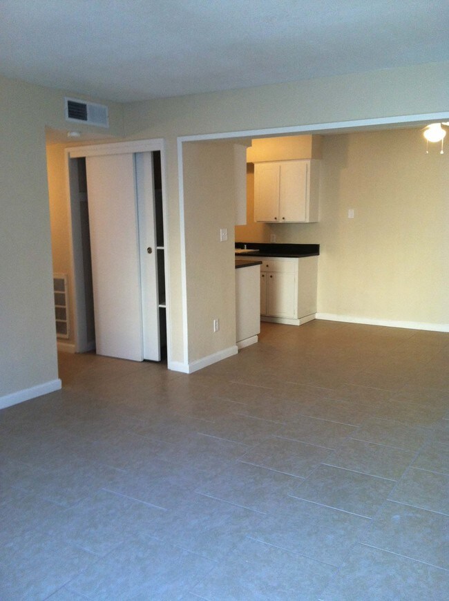 Interior Photo - Teakwood Gardens Apartments