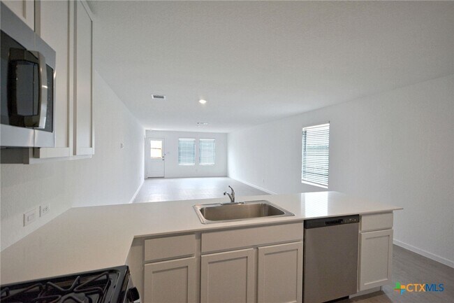 Building Photo - 1506 Pile Trl