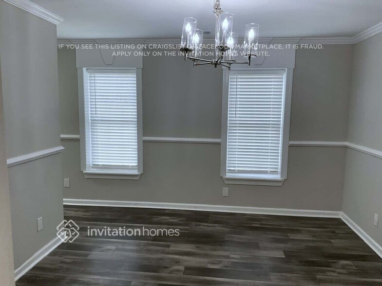 Building Photo - 4004 Melvin Dr SW