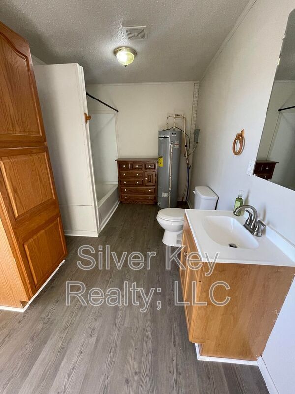 Building Photo - 2335 US-411