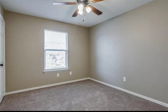 Building Photo - 1806 Rybovich Ln