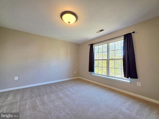 Building Photo - 8346 Middle Ruddings Dr