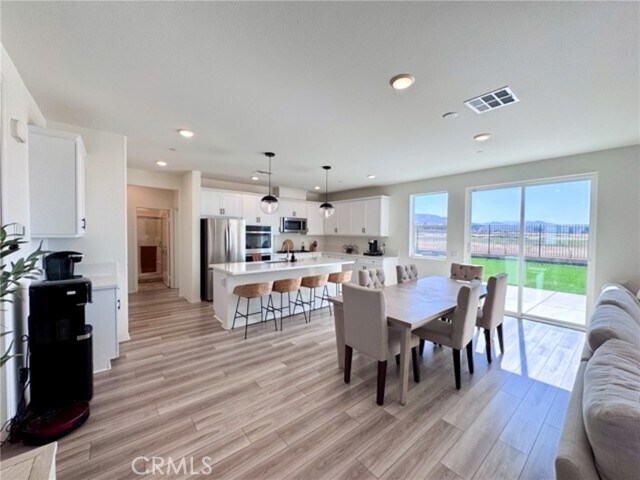 Building Photo - 36224 Owens Dr