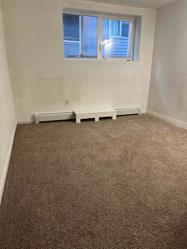 Building Photo - 4027 E 8th Ave