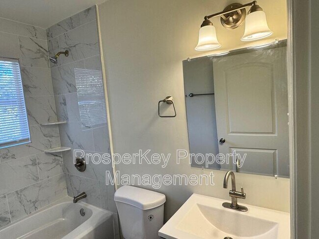 Building Photo - 4249 Lamore St