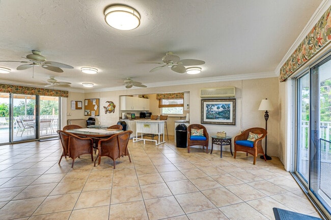 Building Photo - 6610 Gasparilla Pines Blvd