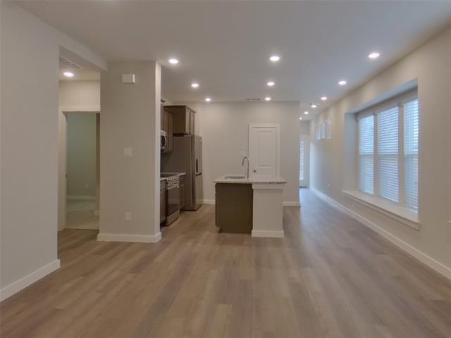 Building Photo - 2529 Dulaney Dr