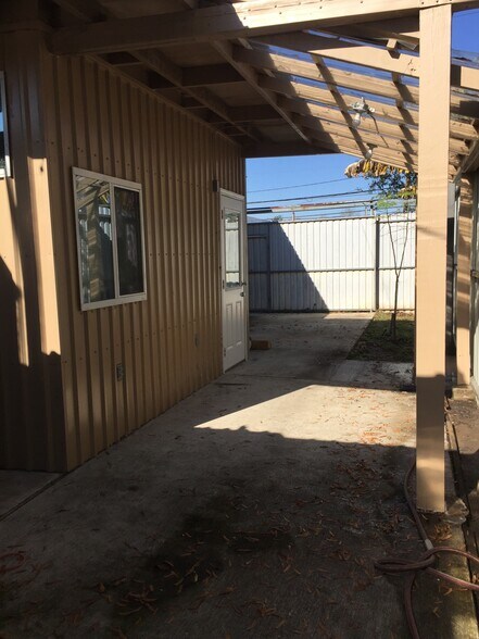Building Photo - 13409 Granada St