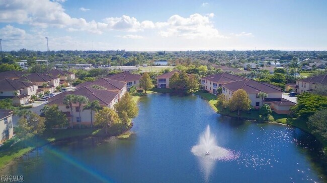 Building Photo - 15433 Bellamar Cir