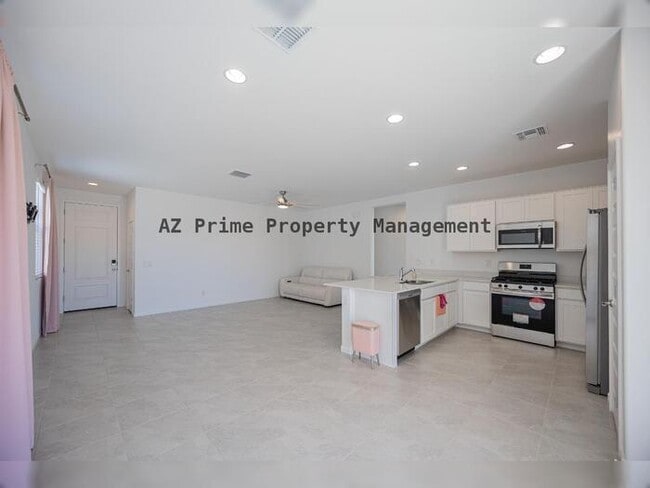 Building Photo - 12503 W Pkwy Ln