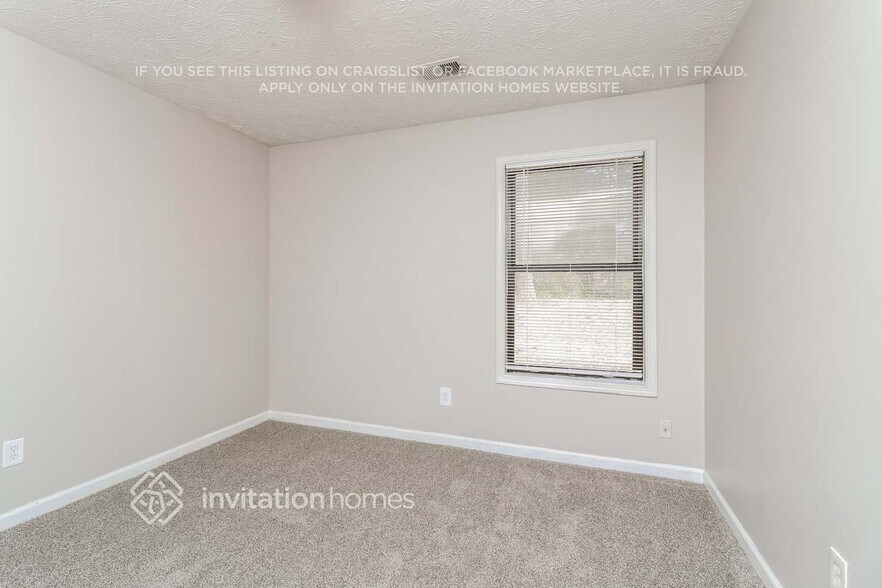 Building Photo - 3085 Palomino Dr