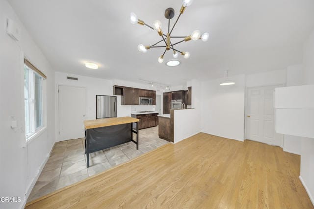 Building Photo - 391 E Highland Ave