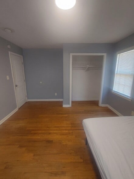 Building Photo - 276 Bromack Dr SE