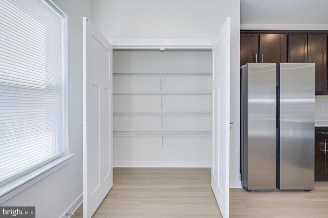 Building Photo - 14 Trotting Rd