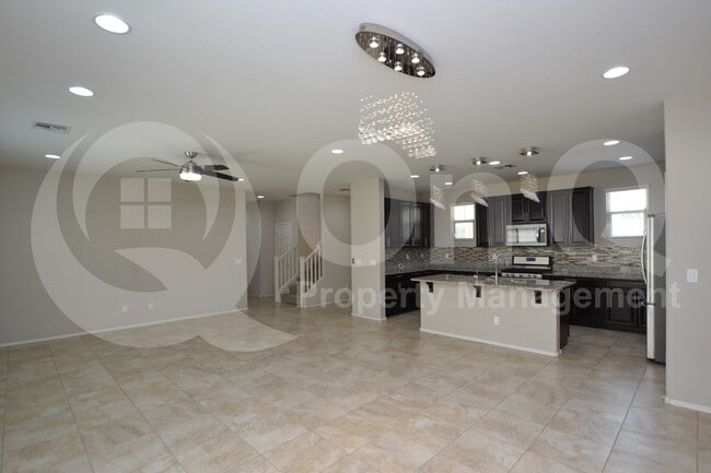 Building Photo - 270 N Scott Dr