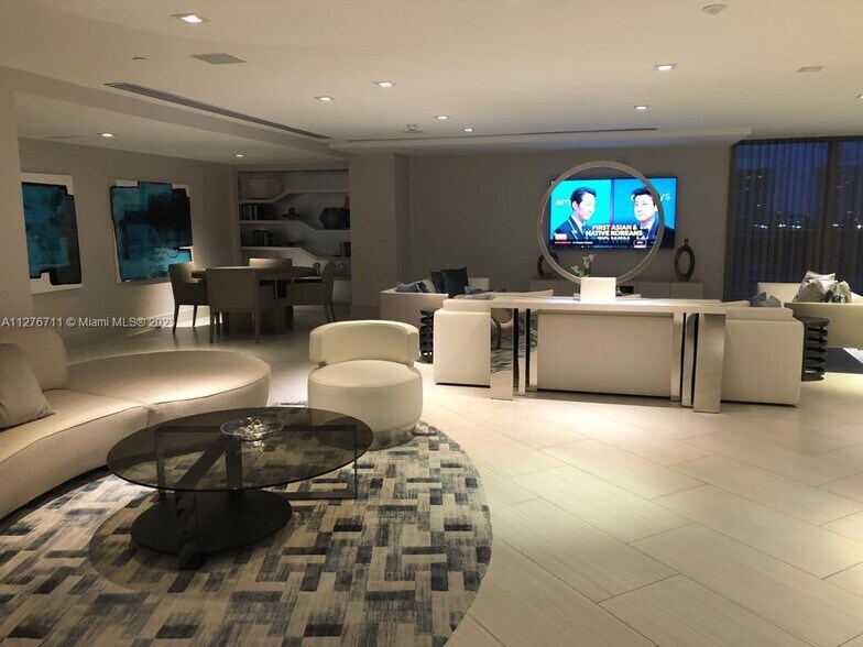 Building Photo - 330 Sunny Isles Blvd