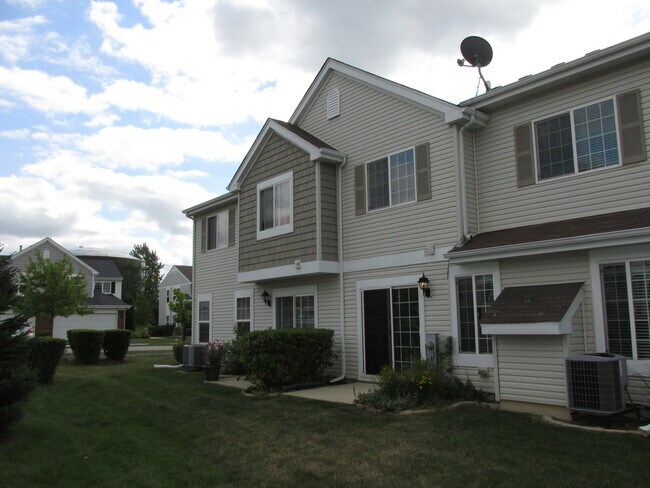 Building Photo - 32461 Rushmore Ave