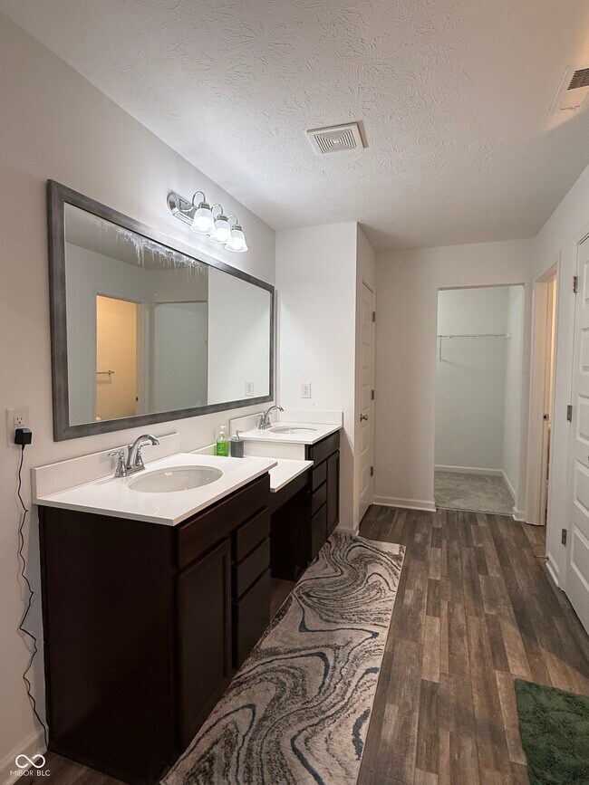 Building Photo - 6241 Buck Blvd