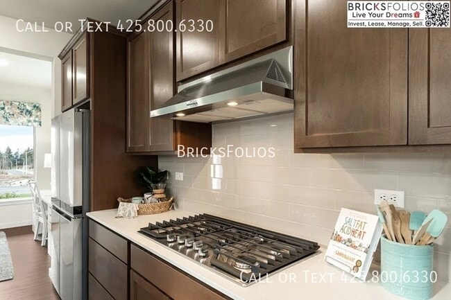 Building Photo - 5163 86th Ave NE