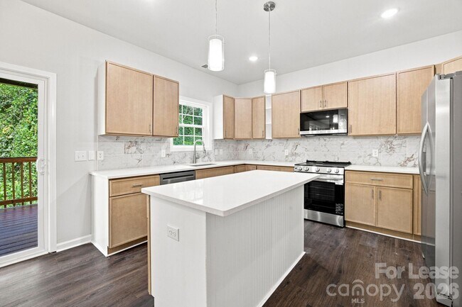 Building Photo - 122 McCarver Rd