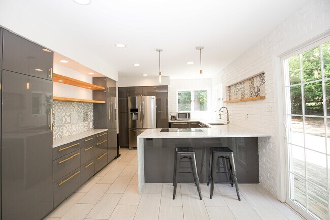 Building Photo - "3-Bedroom Home on Fox Hunt Lane in Southern Pines – Cozy Living Awaits!"