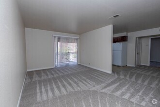 Building Photo - Charming 1-Bedroom Condo in Guard-Gated Be...