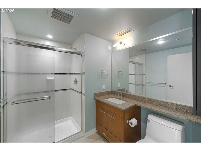 Building Photo - Modern 2-Bed/2-Bath Condo with Balcony, Pa...