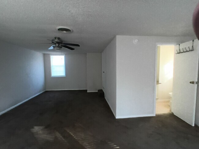 Building Photo - New Remodel- HOLIDAY SPECIAL- FIRST FULL M...