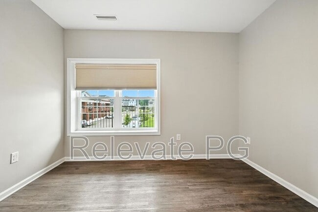 Building Photo - 1420 Ewing Pk Lp