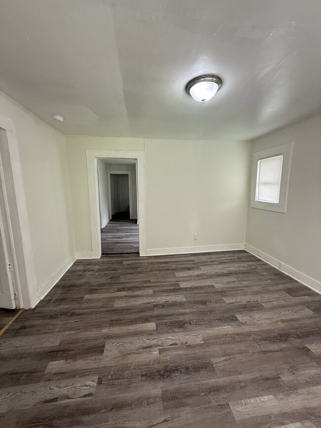 Building Photo - 3729 Pine Ave SW