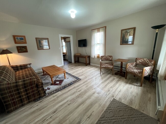 Building Photo - 1801 Beck Ave